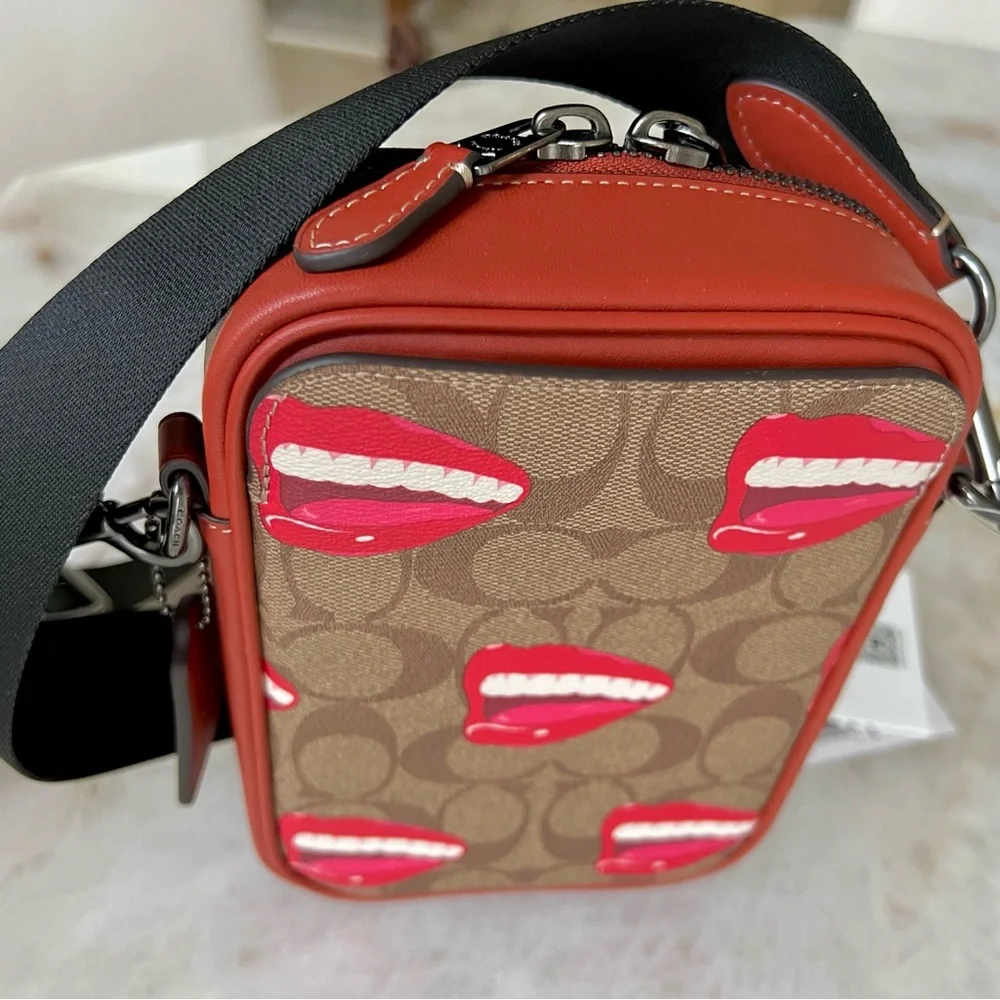 COACH X Tom Wesselmann Red Lips Crossbody 👄😃 - Picture 5 of 8